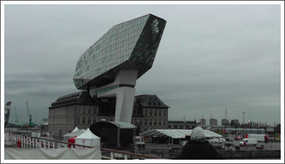 Gebäude im Hafen von Antwerpen Gebäude im Hafen von Antwerpen